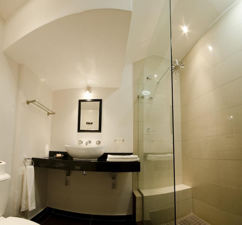 Small Bay Guest House โบลแบร์กสตรานด์ ภายนอก รูปภาพ